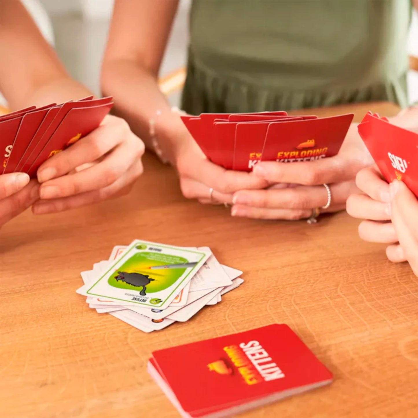 Juego De Mesa Exploding Kittens +7
