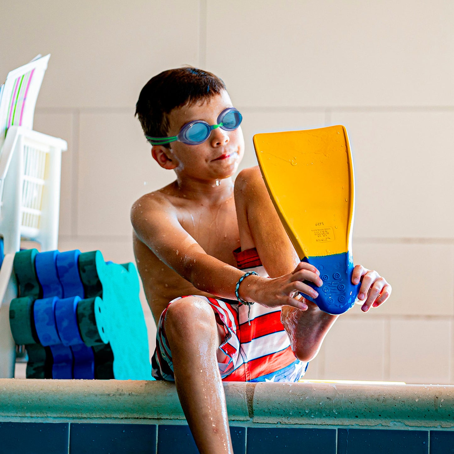 Lentes De Natación Finis Ripple Niño 8-12 Años